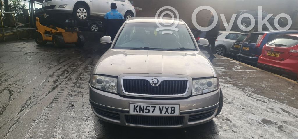 Skoda Superb B5 (3U)