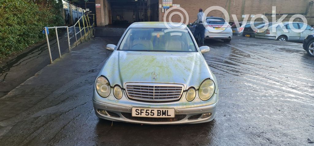 Mercedes-Benz E W211