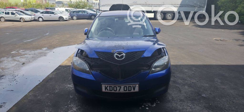 Mazda 3 I