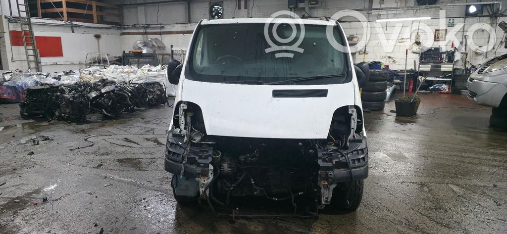 Renault Trafic II (X83)