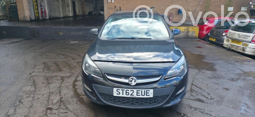 Opel Astra J