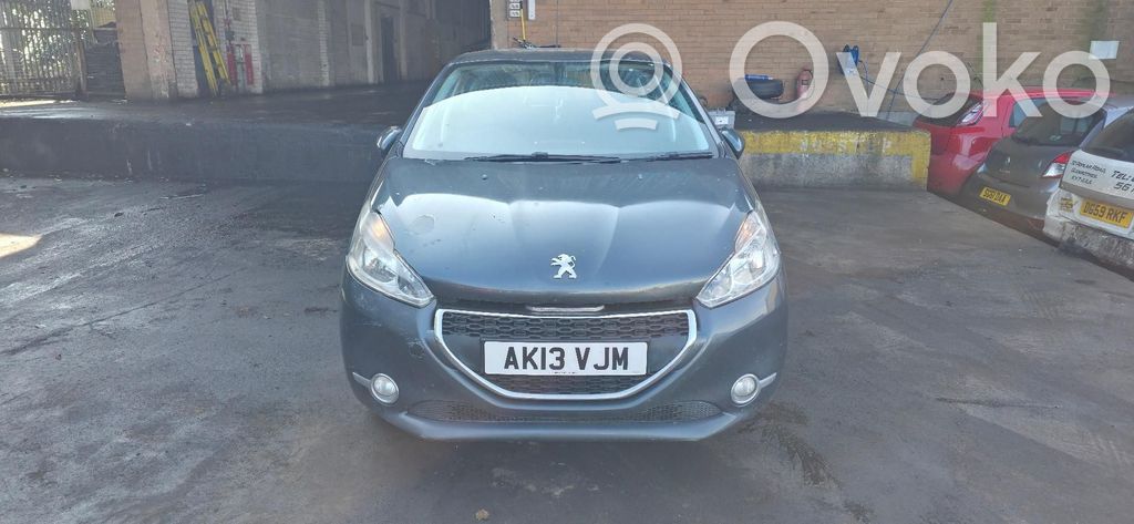 Peugeot 208 I