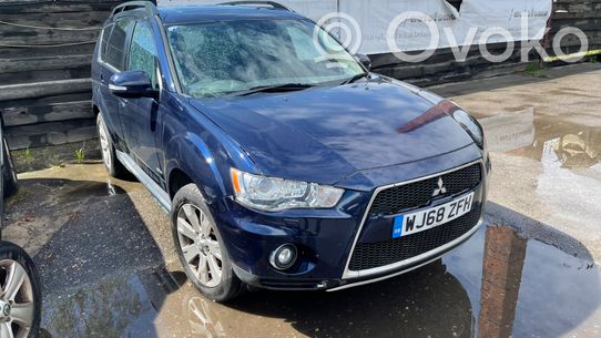 Outlander Outlander  7450A589