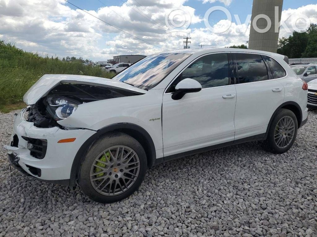 Cayenne (92A) Cayenne  7P5201801A
