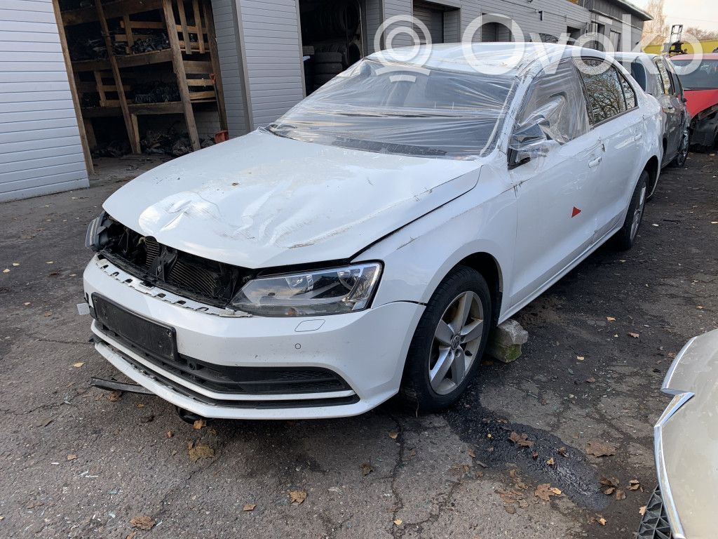 Jetta VI Jetta  0361N042907