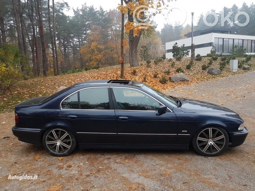 5 E39 Series 5  61358376070