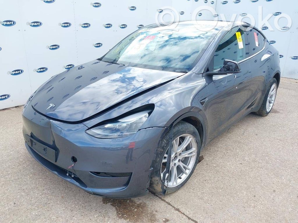 Model Y Tesla Model Y  151677900C
