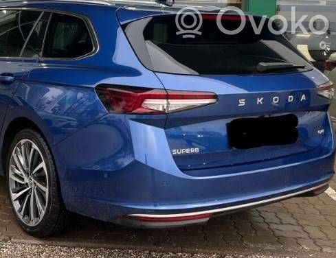 Superb B9 Superb  05L907807DD