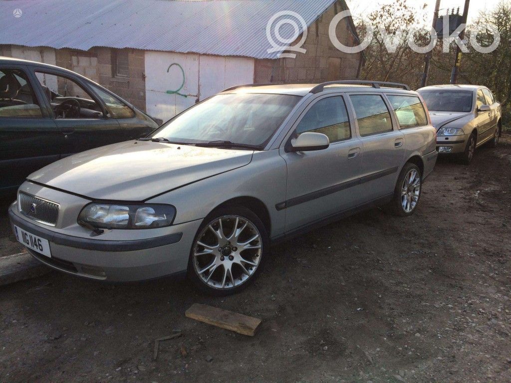 V70 S70, V70, V70 XC  P09480761