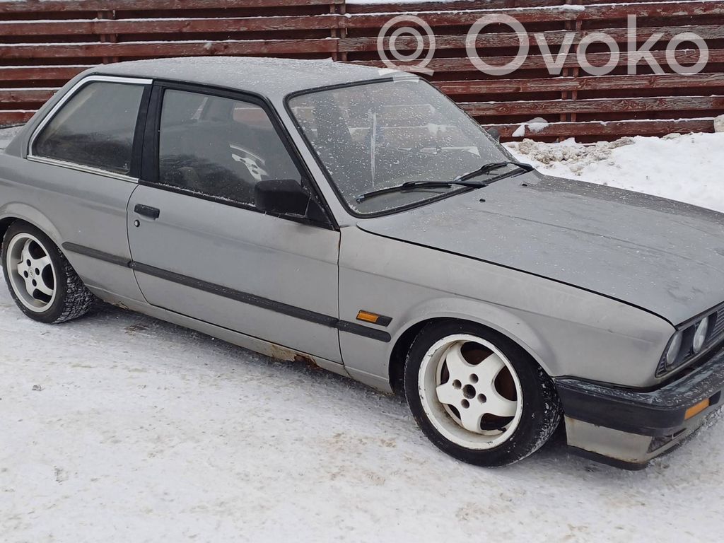 3 E30 Series 3  1884246