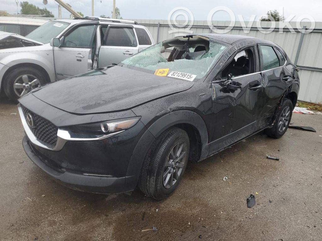 CX-30 CX-30  BDGF66B60