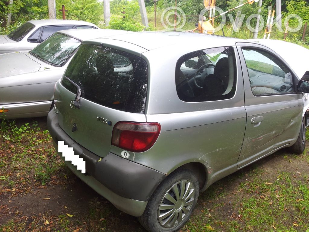 Yaris Yaris  8946552030
