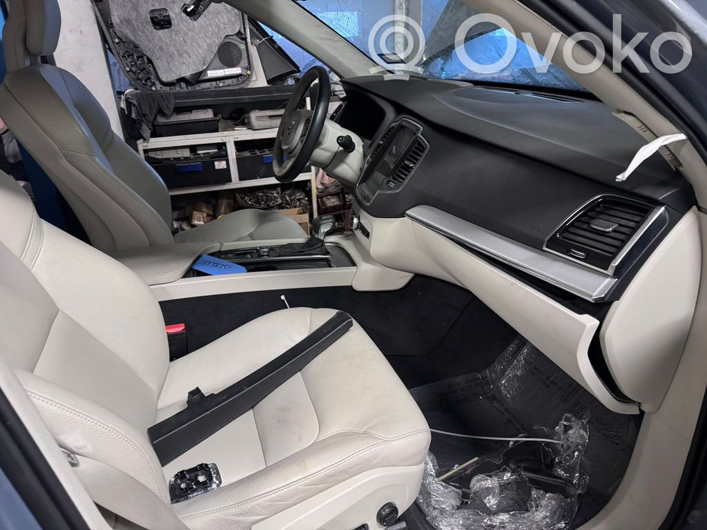 XC90 XC90  31363702