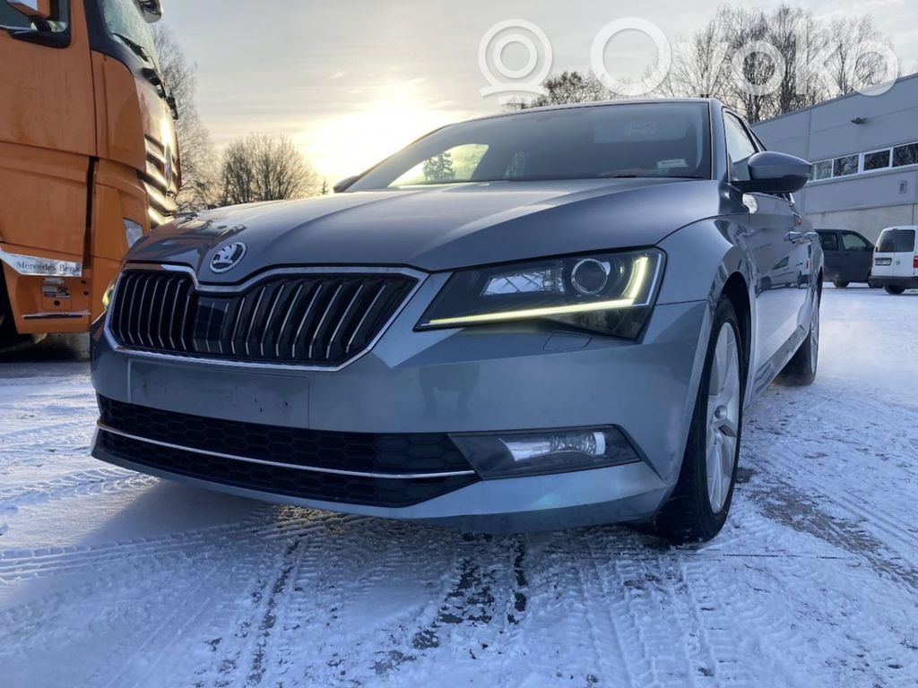 Superb B8 (3V) Superb  3V2941017A