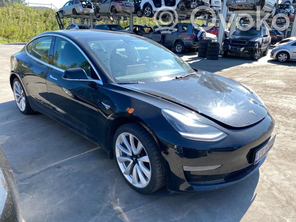 Model 3 Tesla Model 3  108340105I