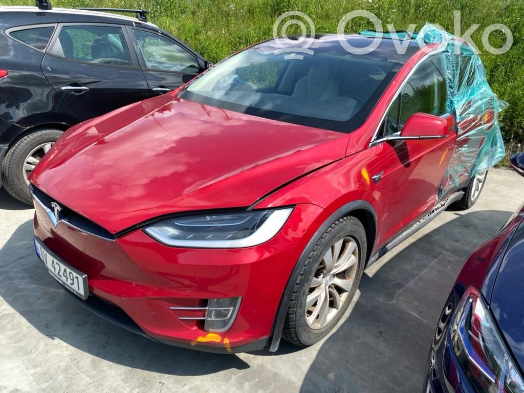 Model X Tesla Model X  102711500B