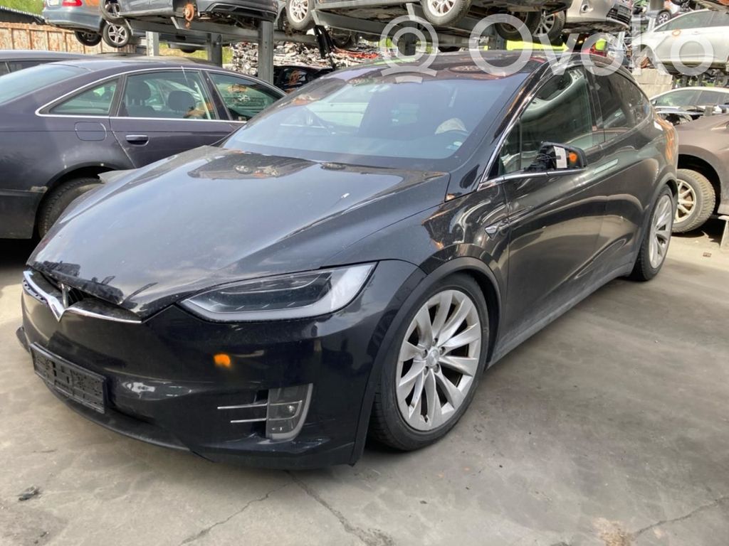 Model X Tesla Model X  104270301G