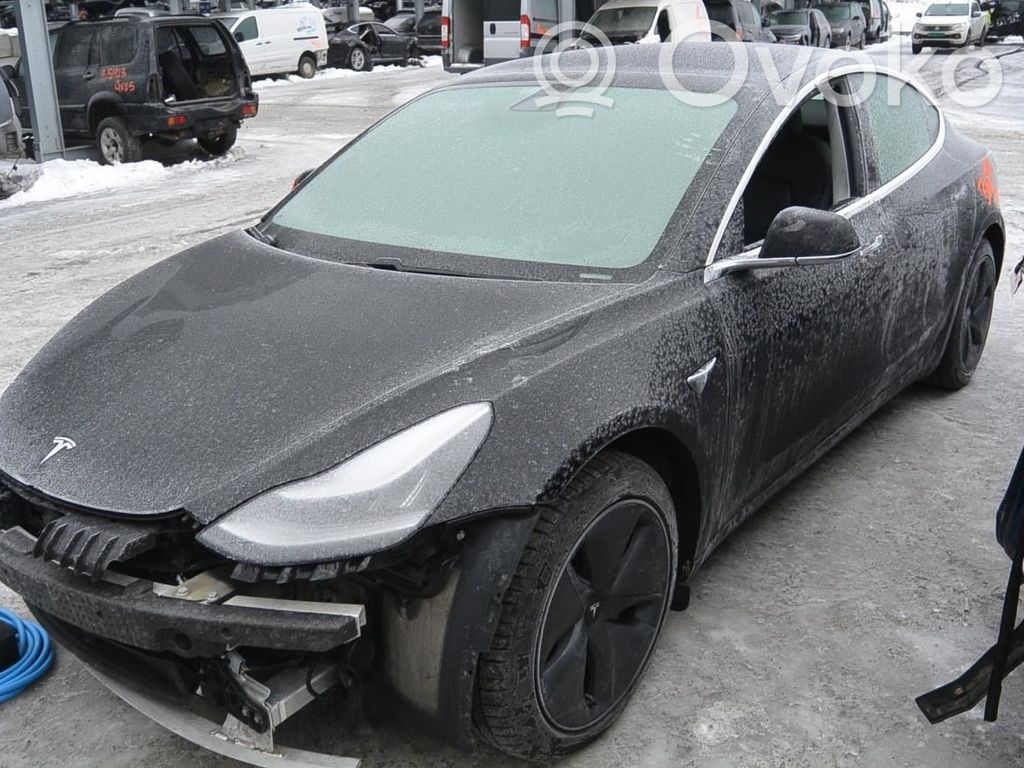 Model 3 Tesla Model 3  110354700A
