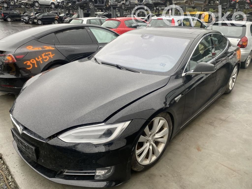 Model S Tesla Model S  102866500D