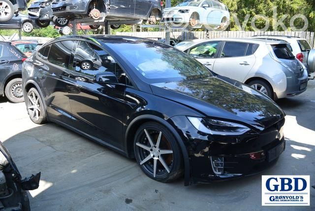 Model X Tesla Model X  1069537E0A