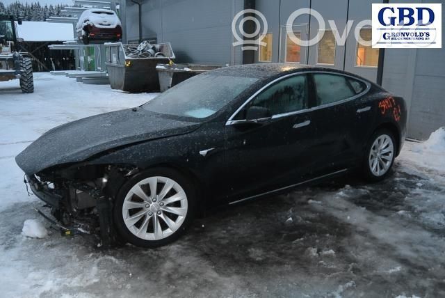 Model S Tesla Model S  102142200B