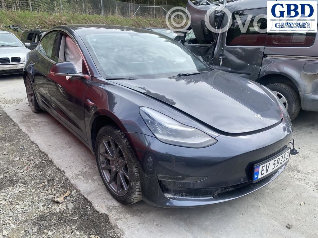 Model 3 Tesla Model 3  109569900A