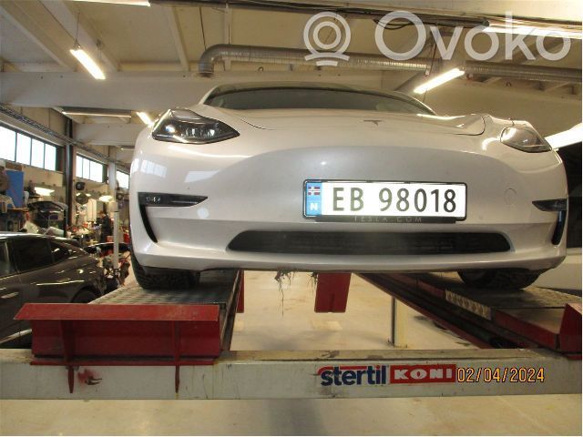 Model 3 Tesla Model 3  306796500A