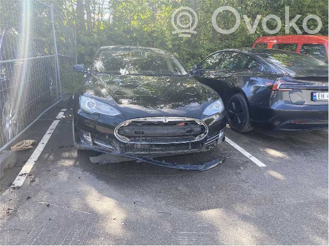Model S Tesla Model S  6008022E0D