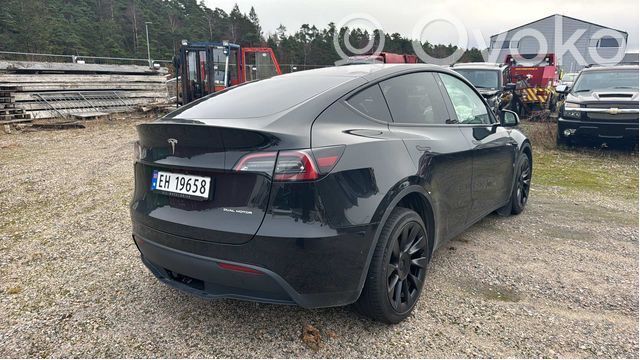 Model Y Tesla Model Y  1663000DEA