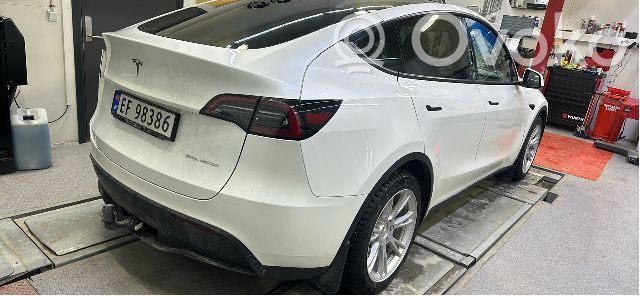 Model Y Tesla Model Y  150797105E