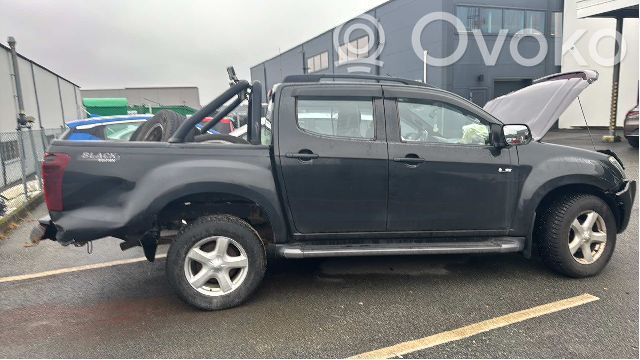 D-Max D-Max  8979487620