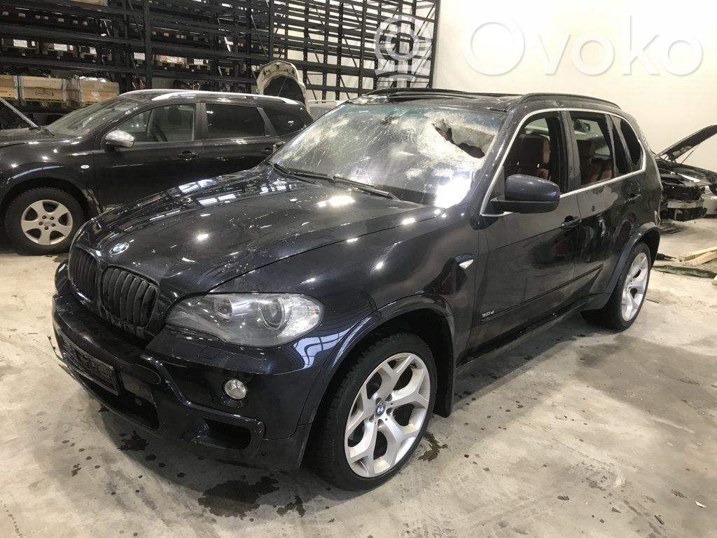 X5 E70 X5  63117295702