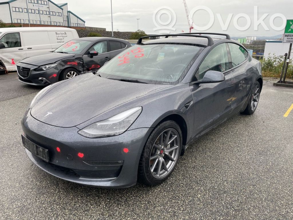 Model 3 Tesla Model 3  160780700A