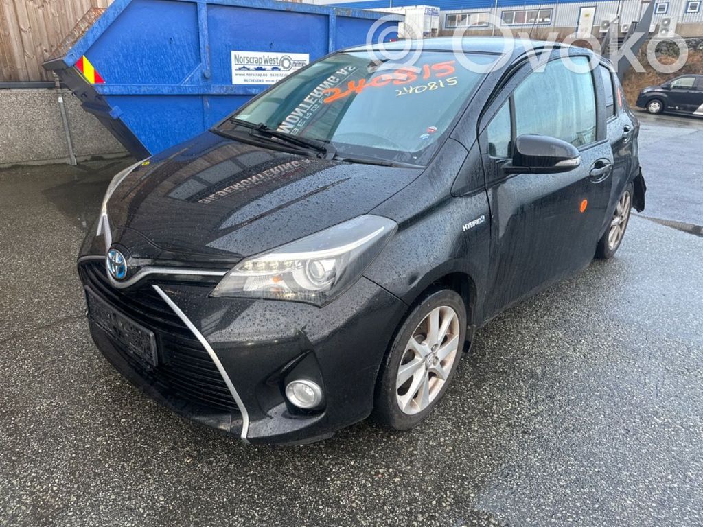 Yaris Yaris  8961102111
