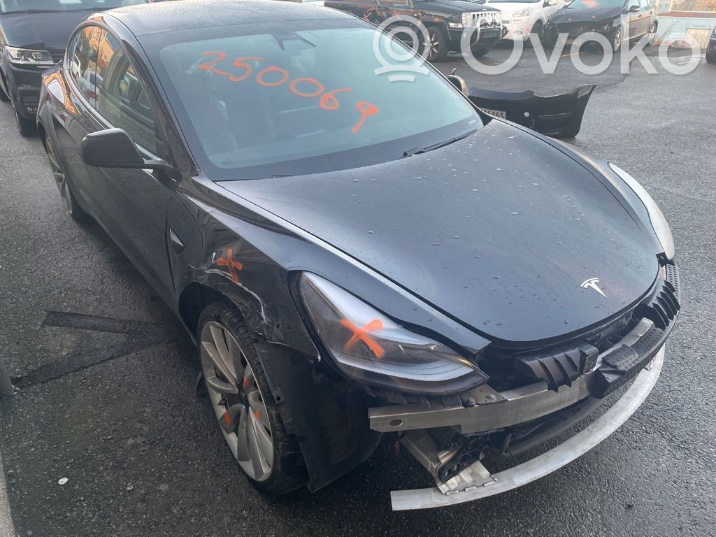 Model 3 Tesla Model 3  149417900A