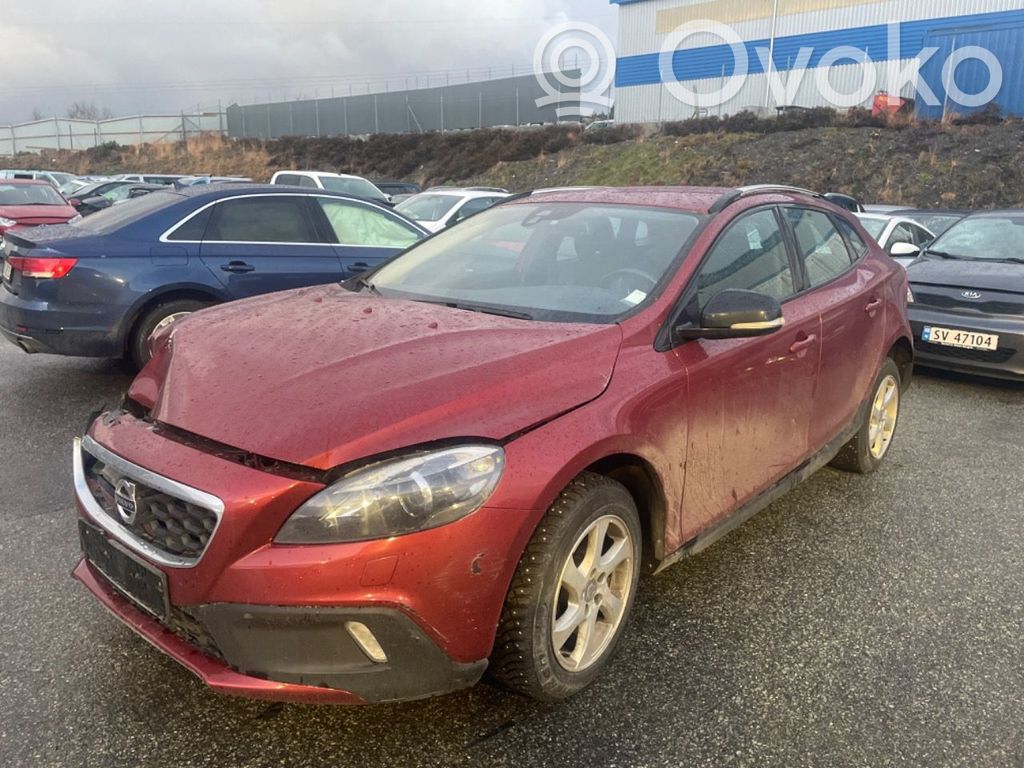 V40 S40, V40  32321999