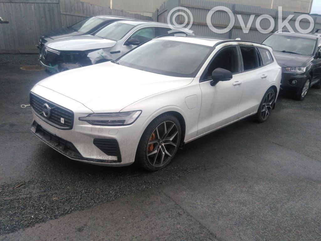 V60 V60, V60 Cross Country  31325847