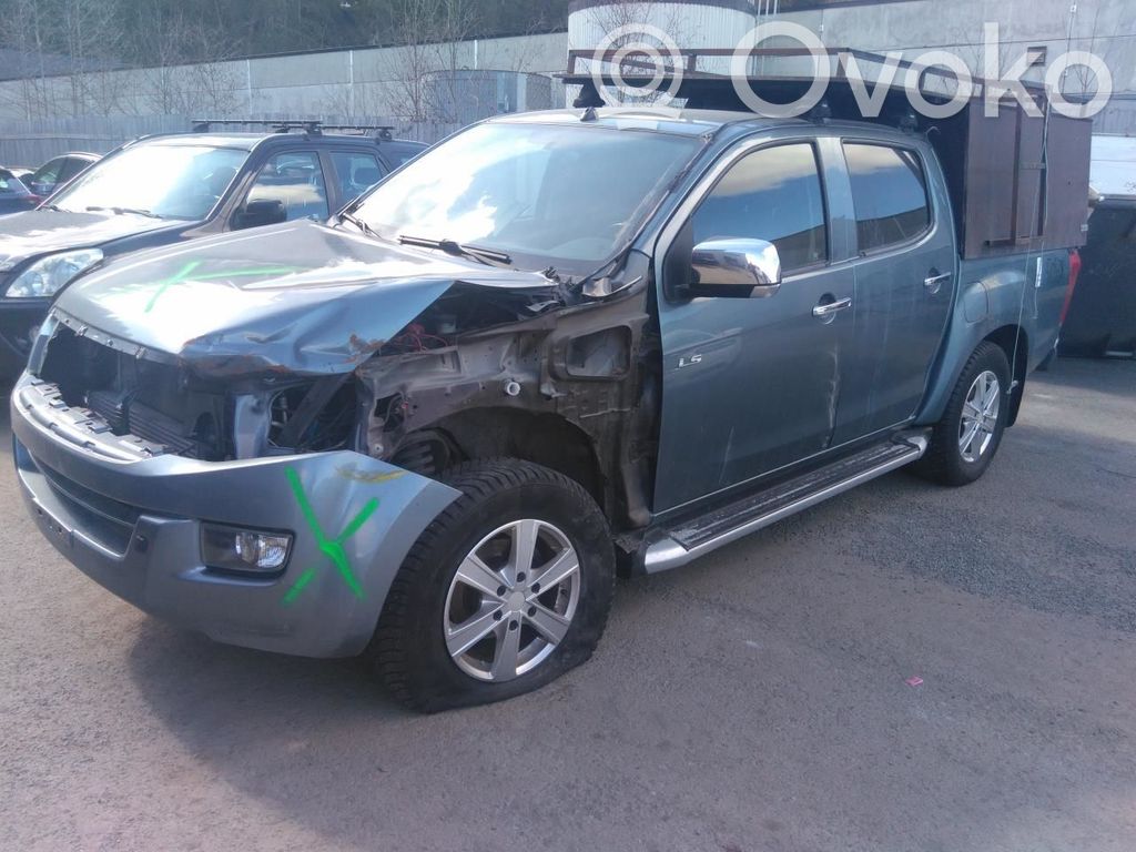 D-Max D-Max  8981472452