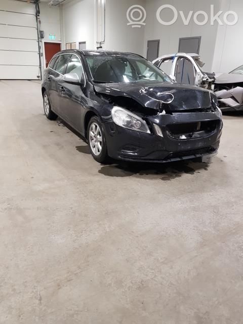 V60 V60, V60 Cross Country  39806308