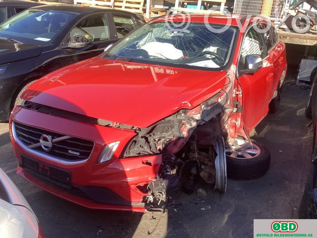 V60 V60, V60 Cross Country  30659475