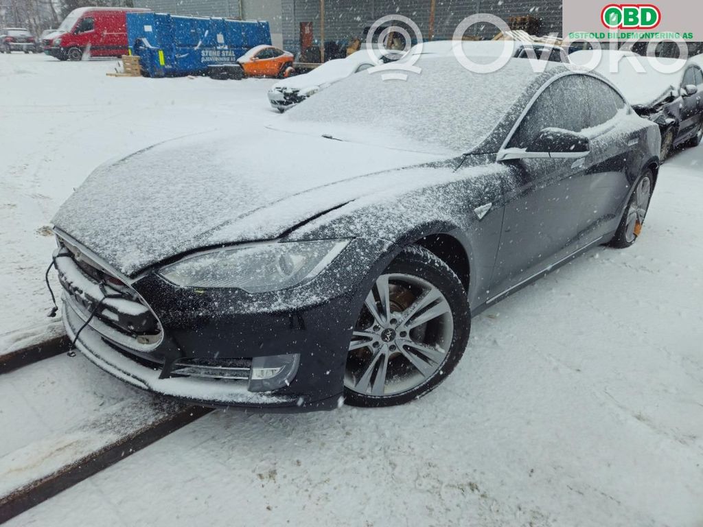 Model S Tesla Model S  6006662E0E