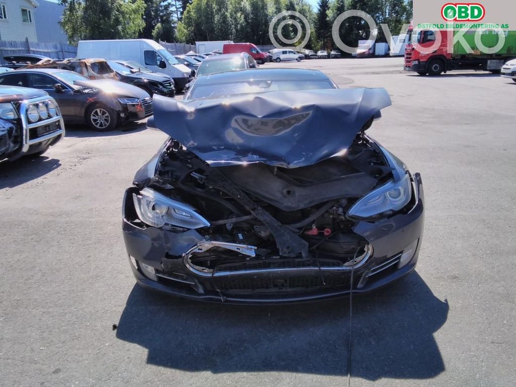Model S Tesla Model S  600761400B
