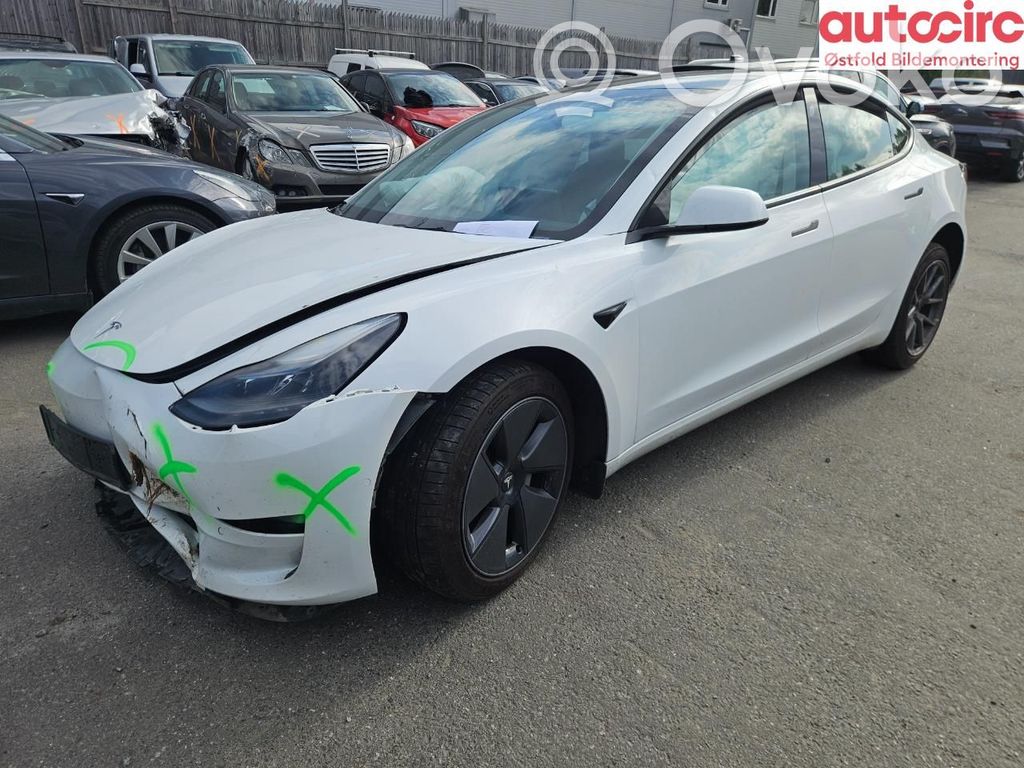 Model 3 Tesla Model 3  104474600A
