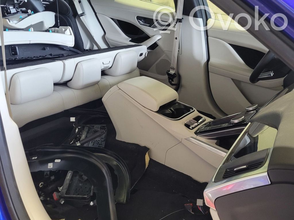 I-Pace I-Pace  T2H34480