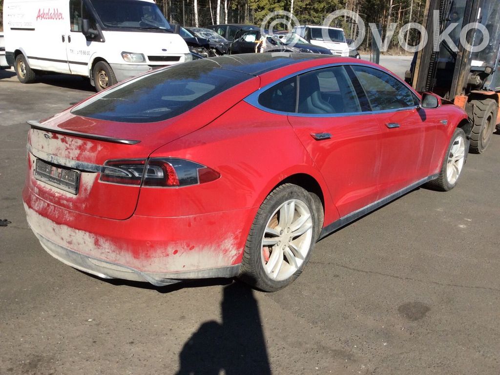 Model S Tesla Model S