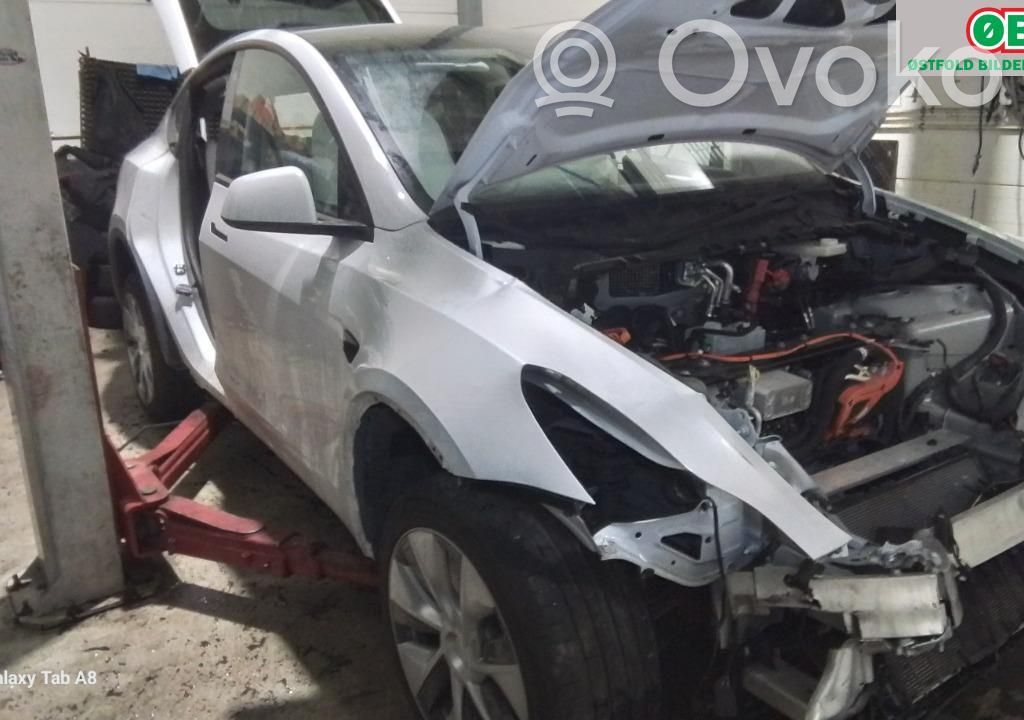 Model Y Tesla Model Y  1493803E1C