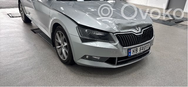 Superb B8 (3V) Superb  3V0907044FB