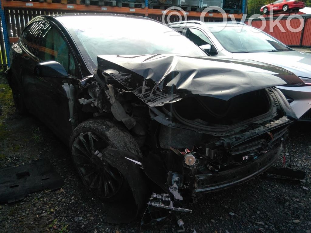 Model X Tesla Model X  106910400B
