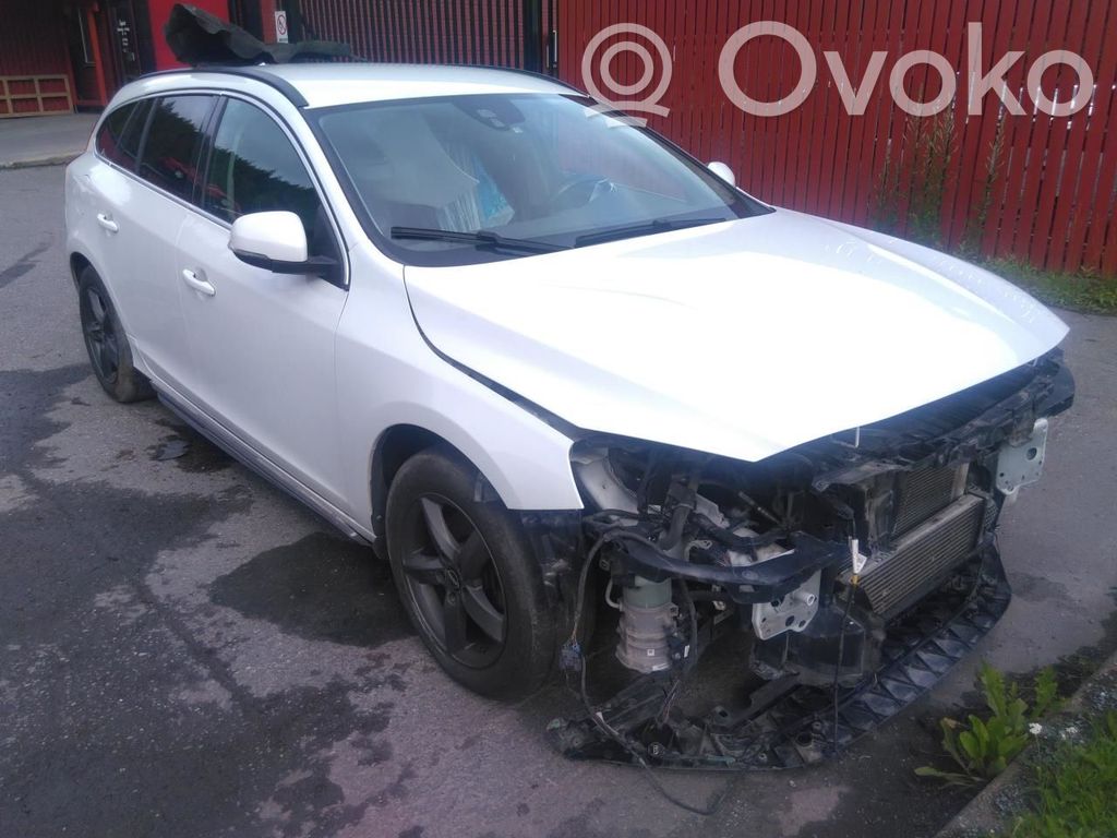 V60 V60, V60 Cross Country  31400546