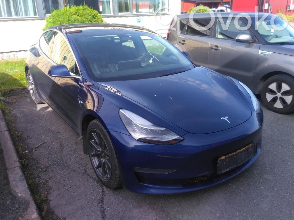 Model 3 Tesla Model 3  1081441ECC
